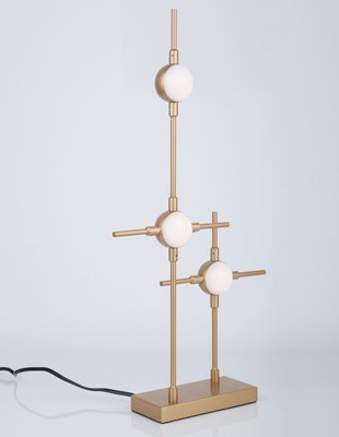 Atomo 3 Table
