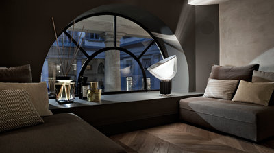 Flos Taccia